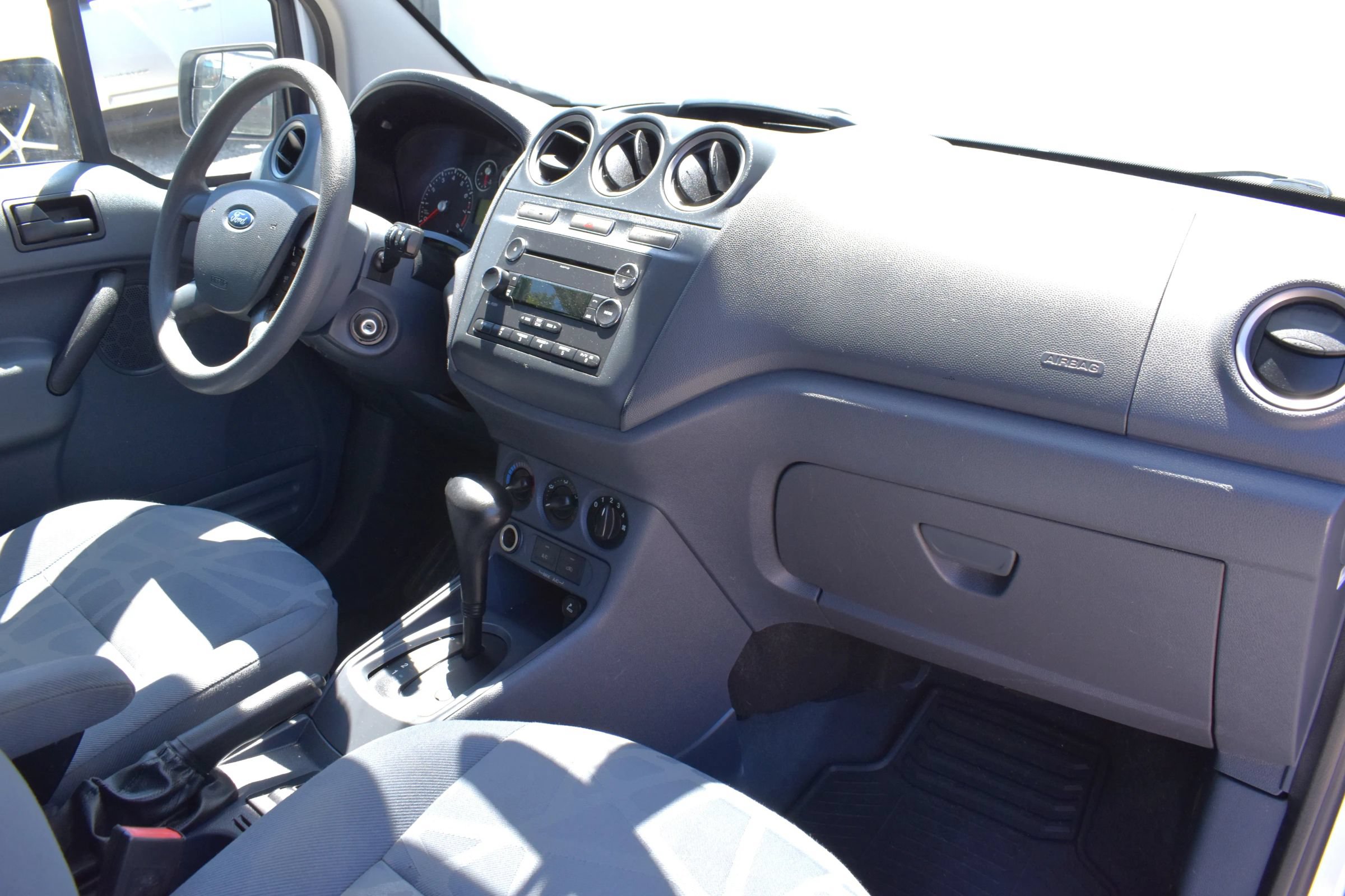 Used 2013 Ford Transit Connect XLT FWD image 17