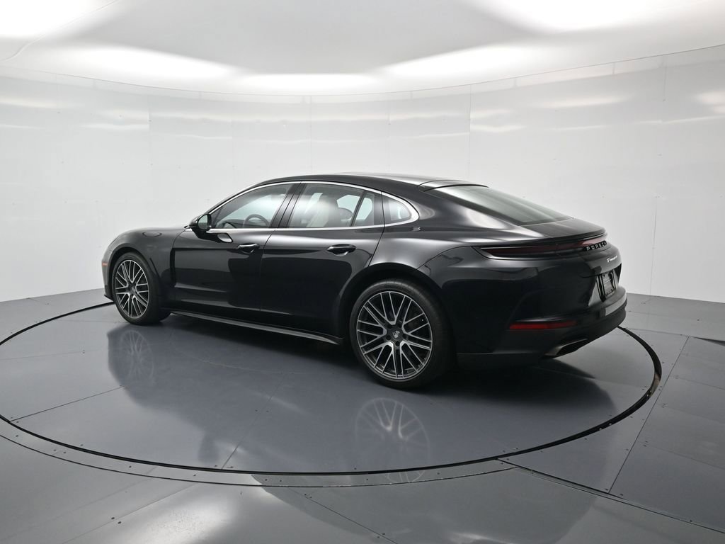 Used 2026 Porsche Panamera 4 image 3
