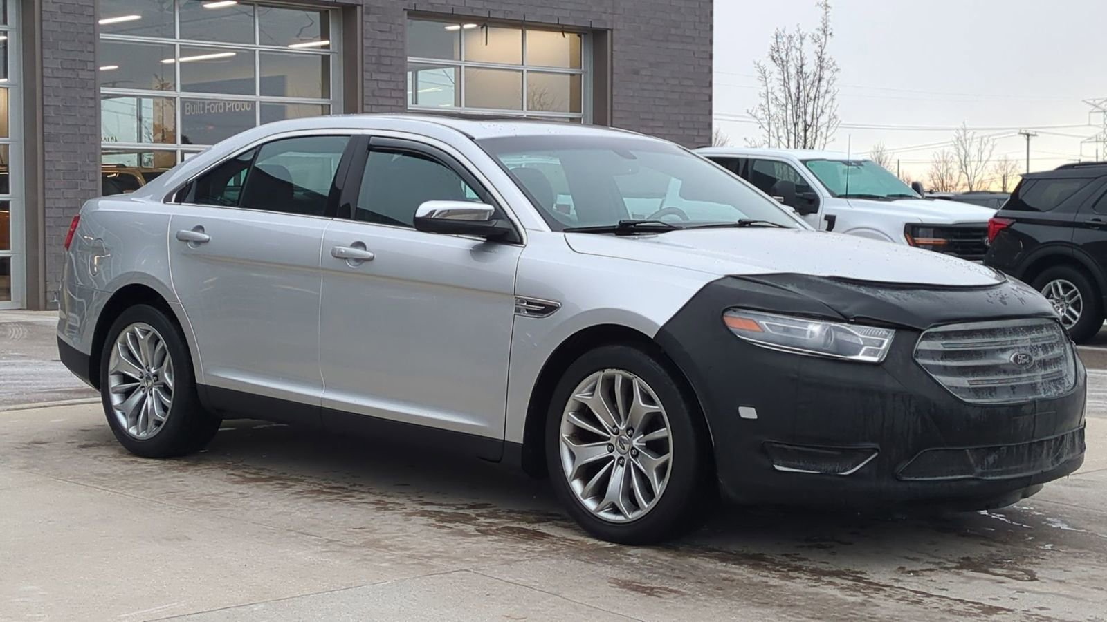 Used 2014 Ford Taurus Limited image 9