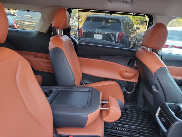 Used 2026 Kia Carnival EX image 35