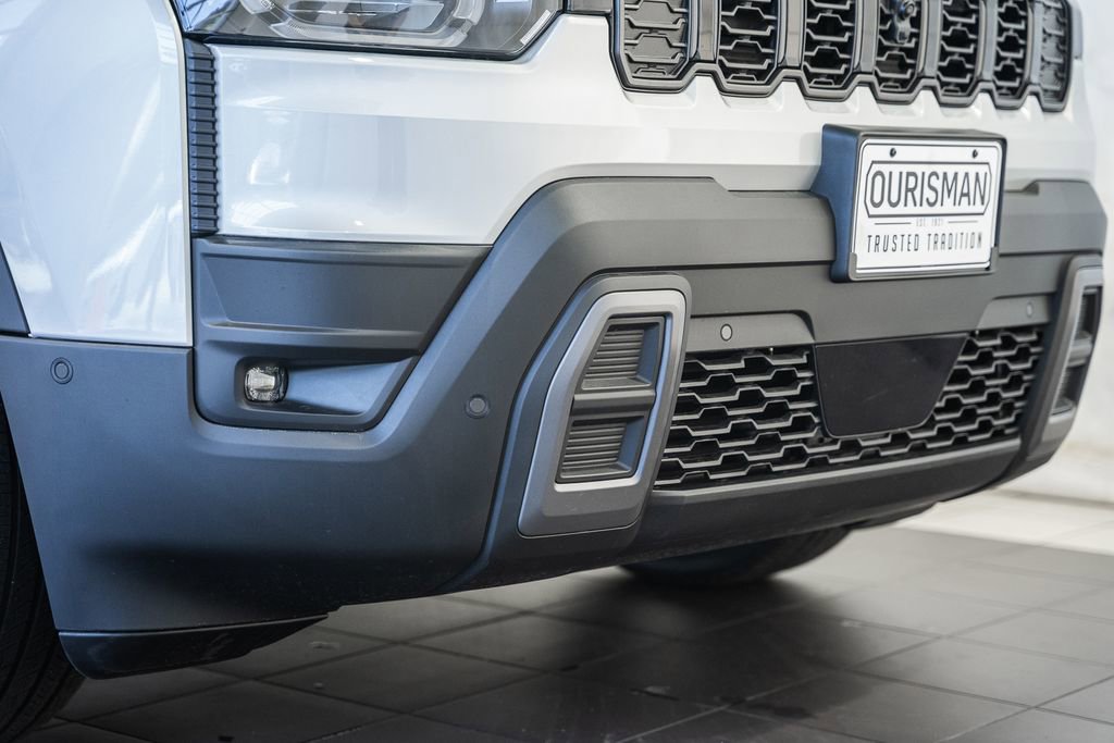 New 2026 Jeep Cherokee Overland image 13