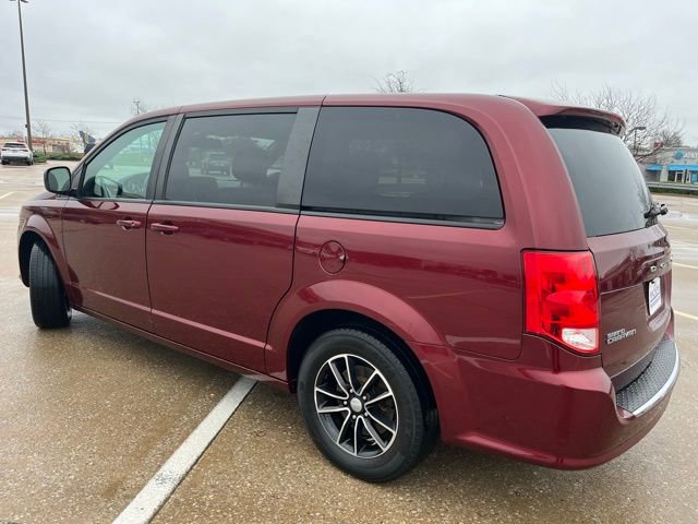 Used 2019 Dodge Grand Caravan GT image 4