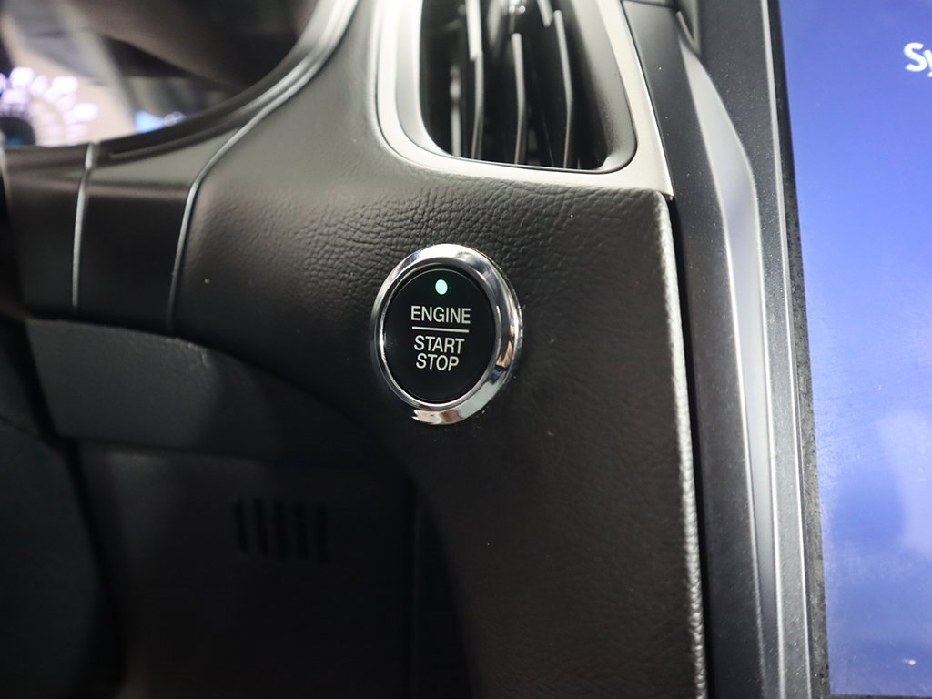 Used 2024 Ford Edge SEL image 40