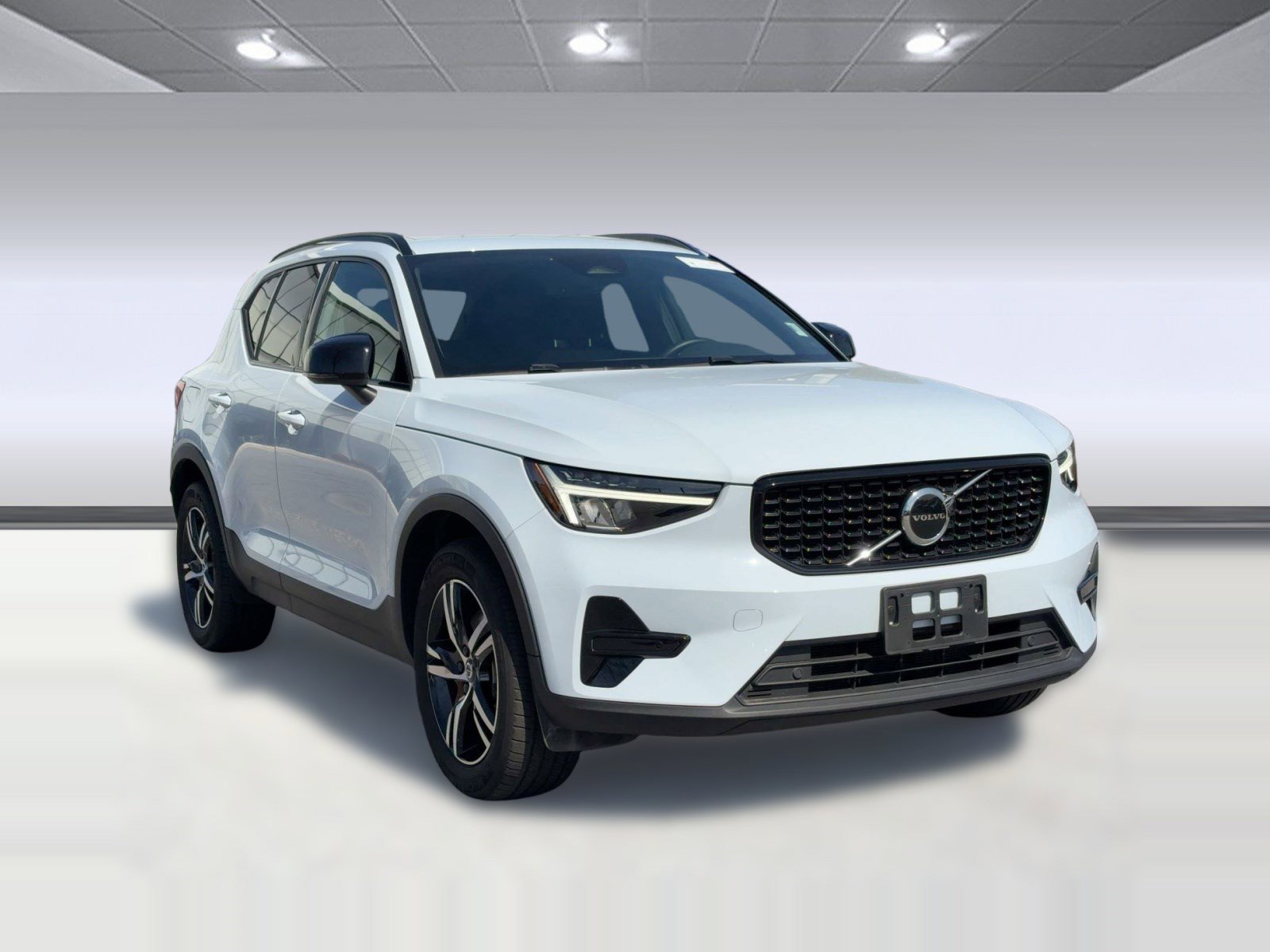 Certified 2024 Volvo XC40 B5 Core image 7