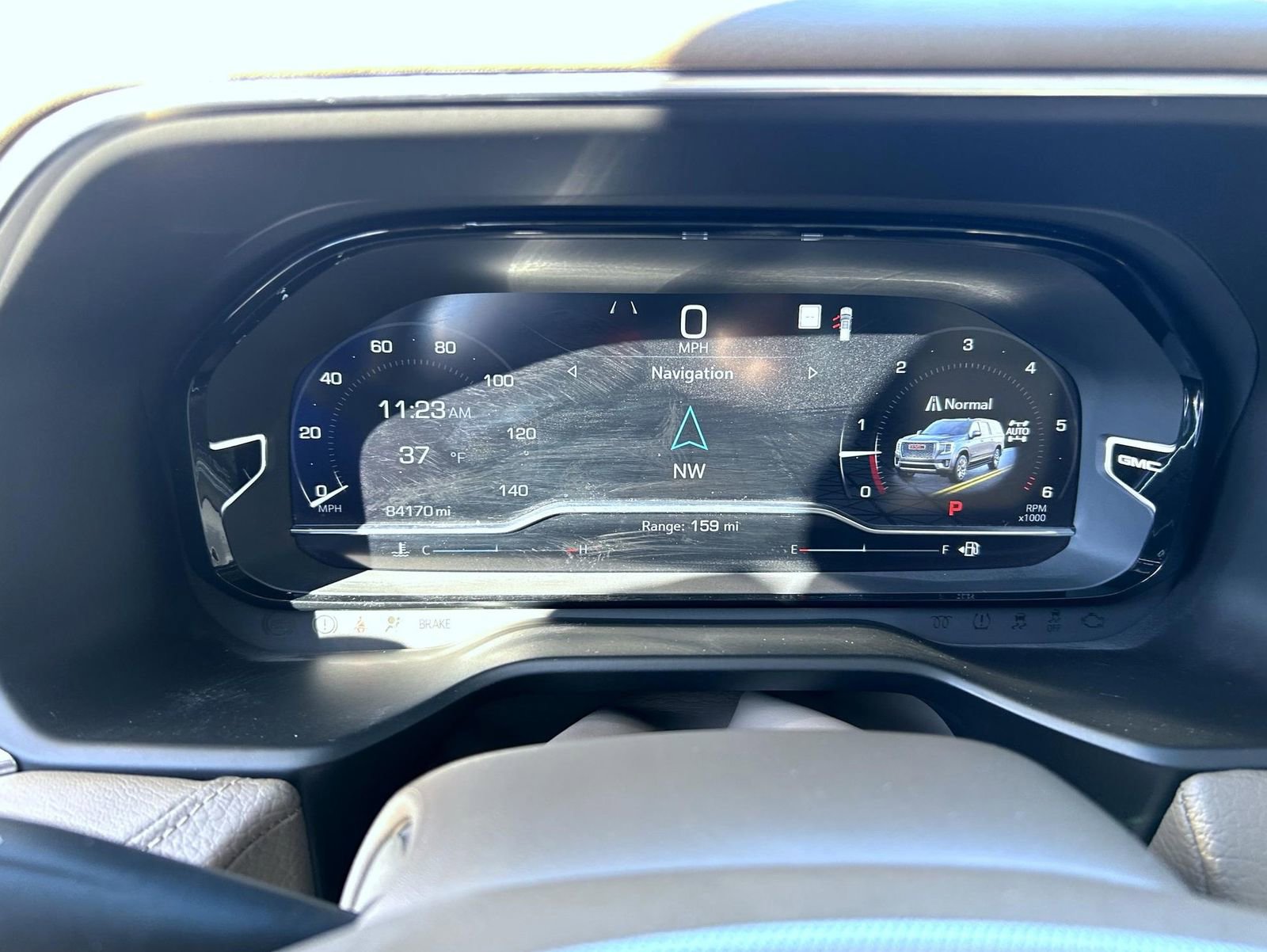 Used 2022 GMC Yukon XL Denali w/ Denali Premium Package image 14