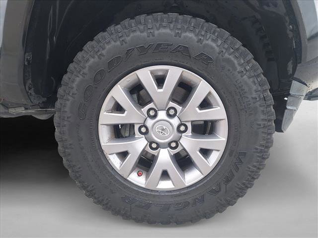 Used 2018 Toyota Tacoma SR5 image 17