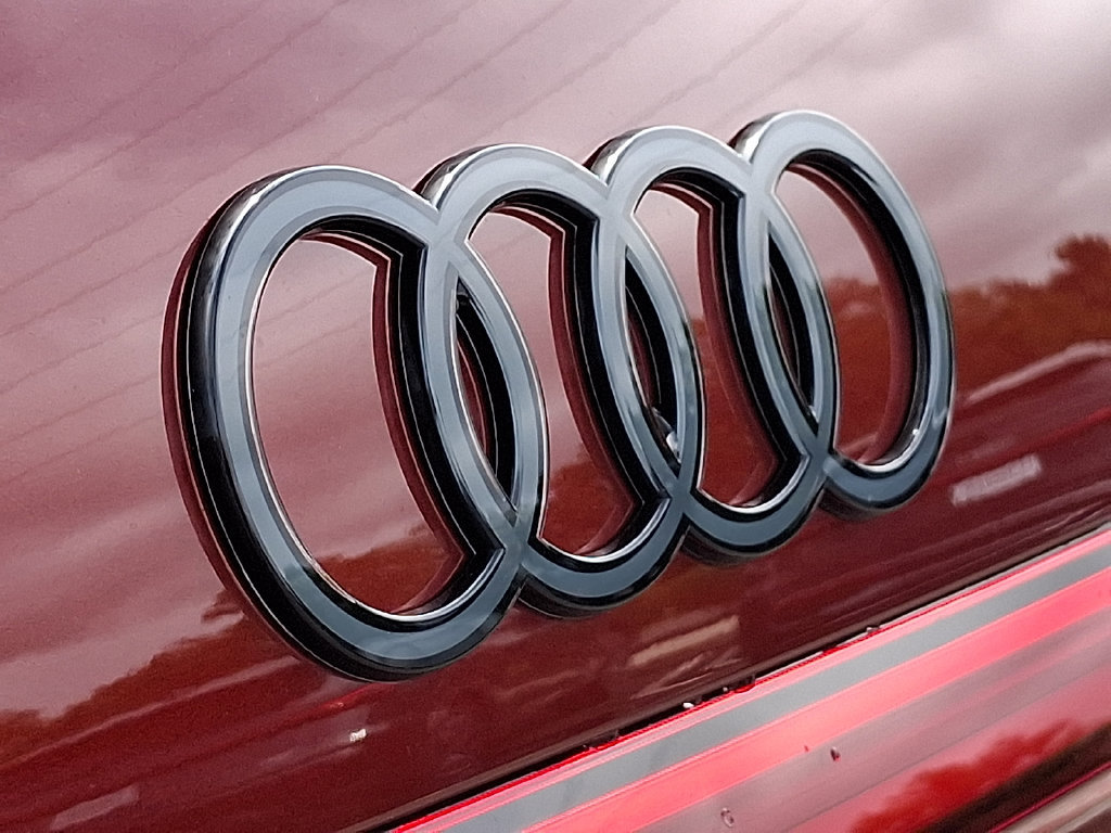 New 2026 Audi SQ5 Premium Plus AWD/4WD image 18