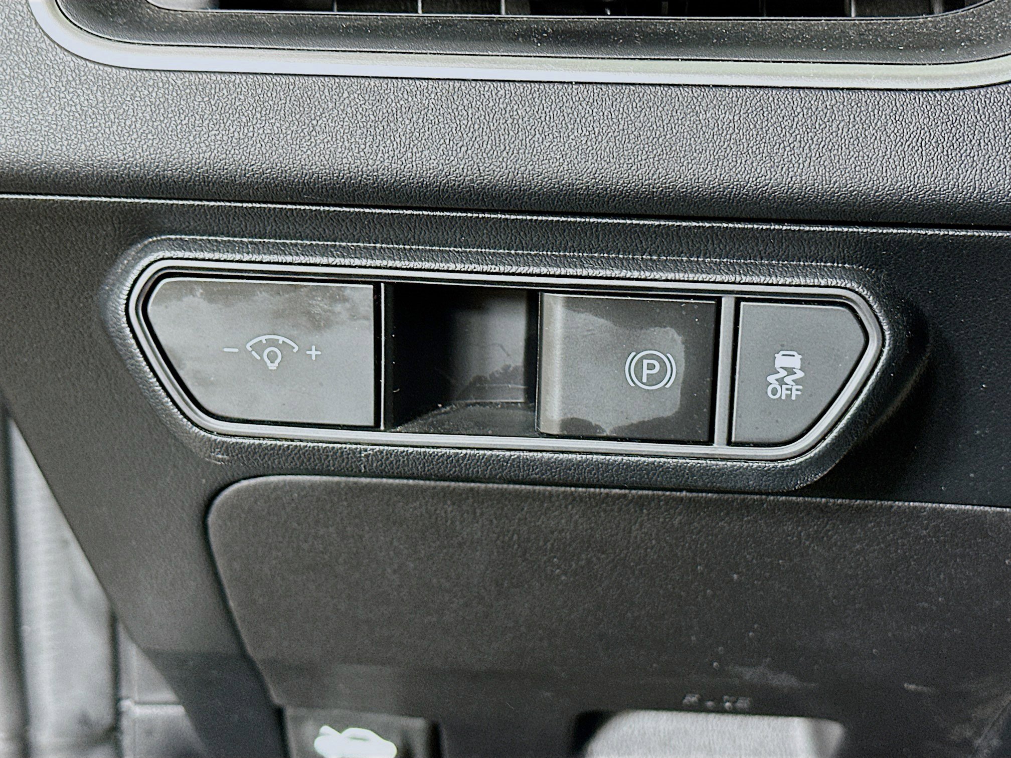 Used 2025 Kia K4 LXS image 17