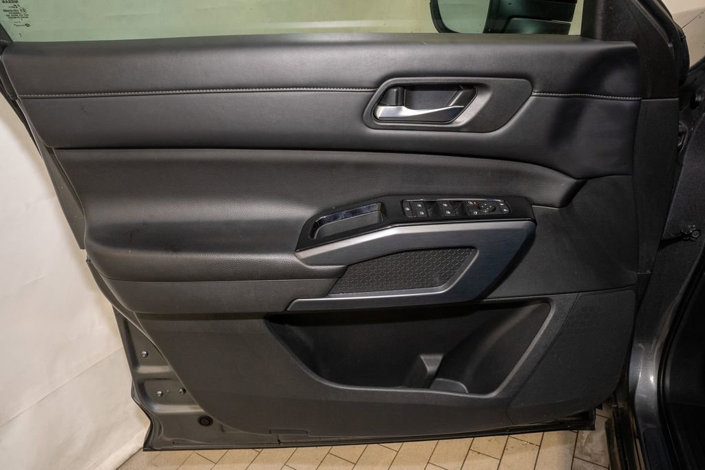 Certified 2023 Nissan Pathfinder SL image 13