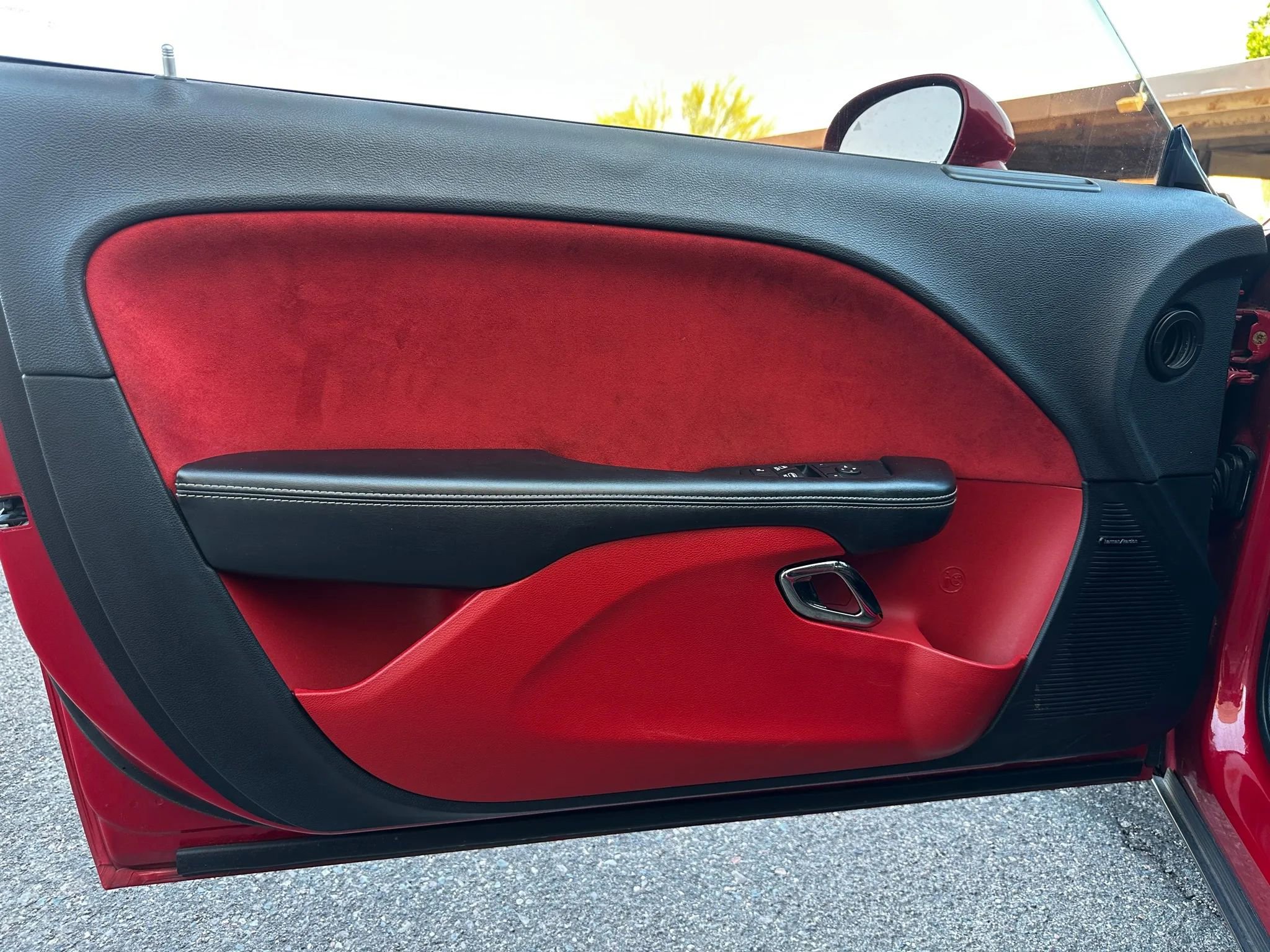 Used 2016 Dodge Challenger SRT Hellcat image 17