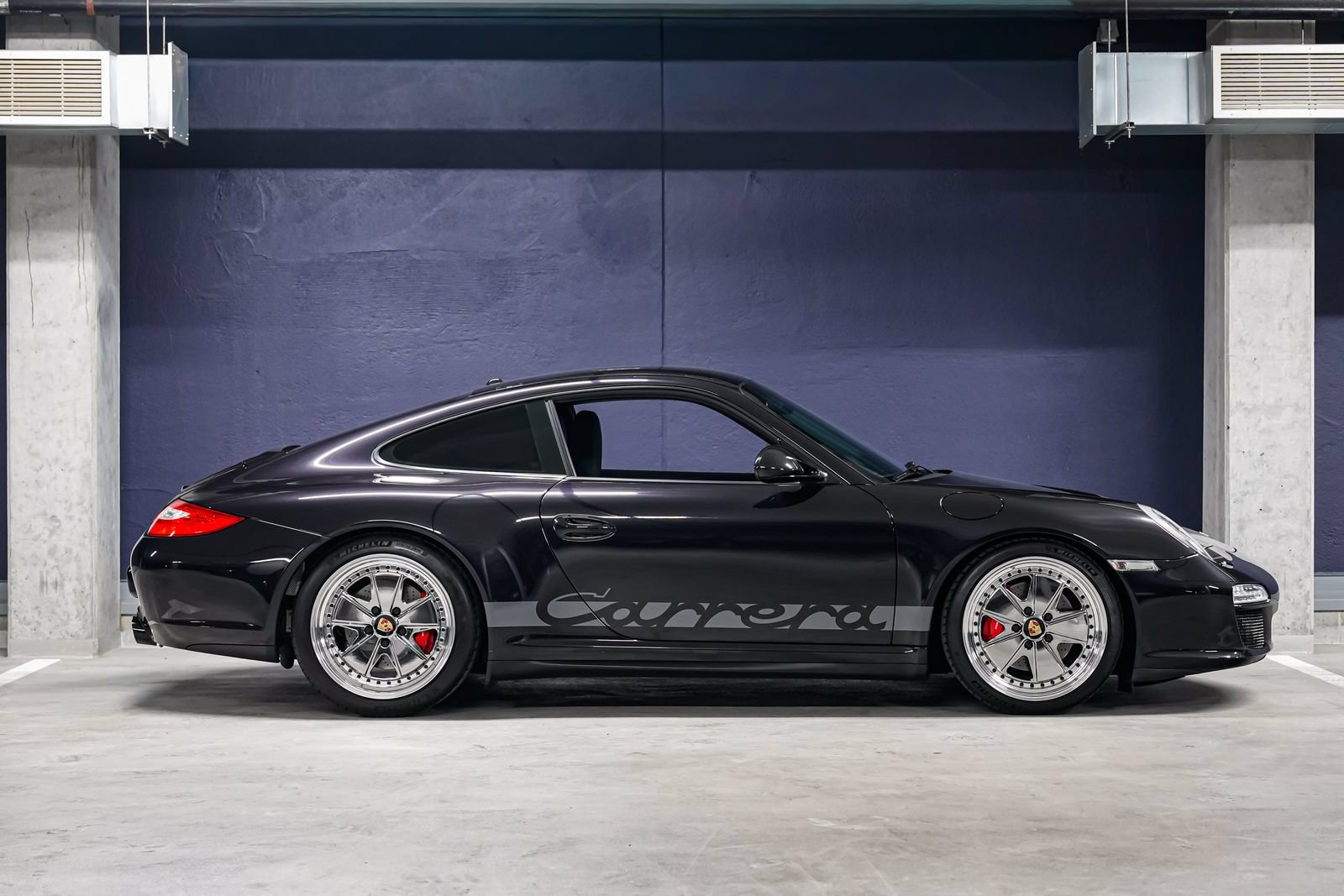 Used 2009 Porsche 911 Carrera 4S AWD/4WD image 2