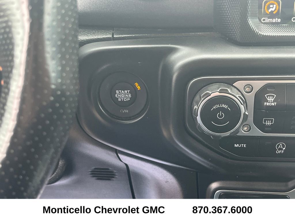 Used 2023 Jeep Gladiator Mojave w/ Cold Weather Group AWD/4WD image 20