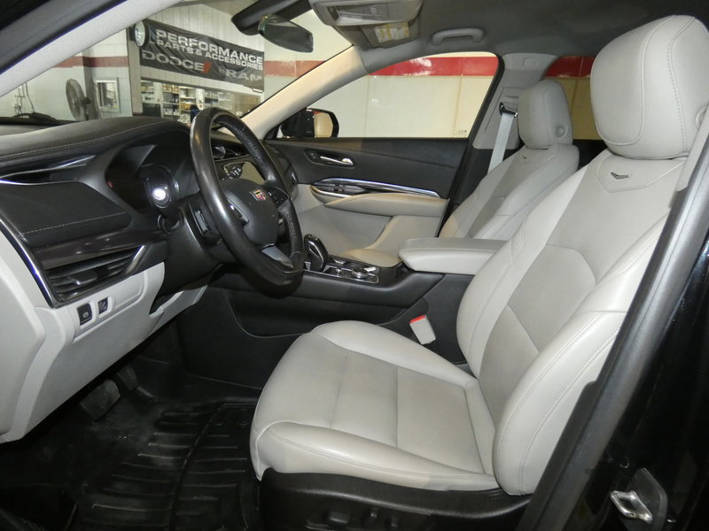 Used 2019 Cadillac XT4 Luxury image 10