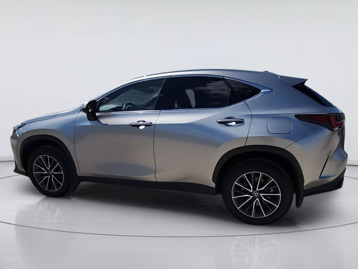 Used 2024 Lexus NX 350h AWD image 6