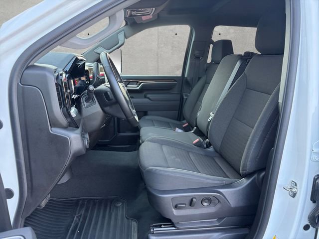 Used 2025 Chevrolet Silverado 2500 LT w/ Convenience Package image 19