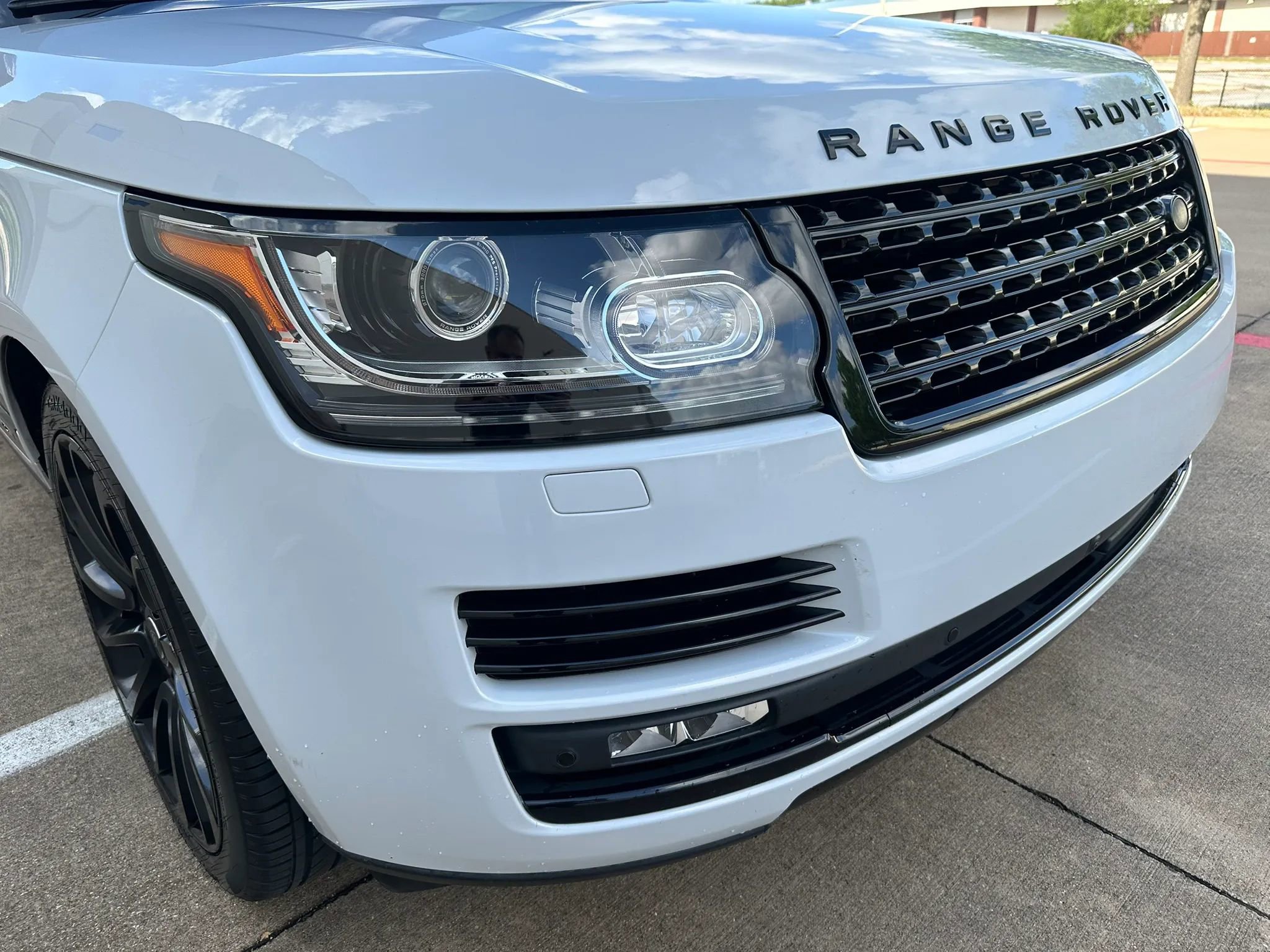 Used 2017 Land Rover Range Rover Long Wheelbase Supercharged image 6