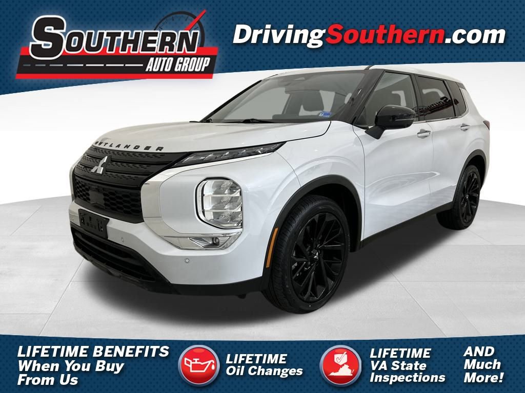 Used 2024 Mitsubishi Outlander SE Black Edition