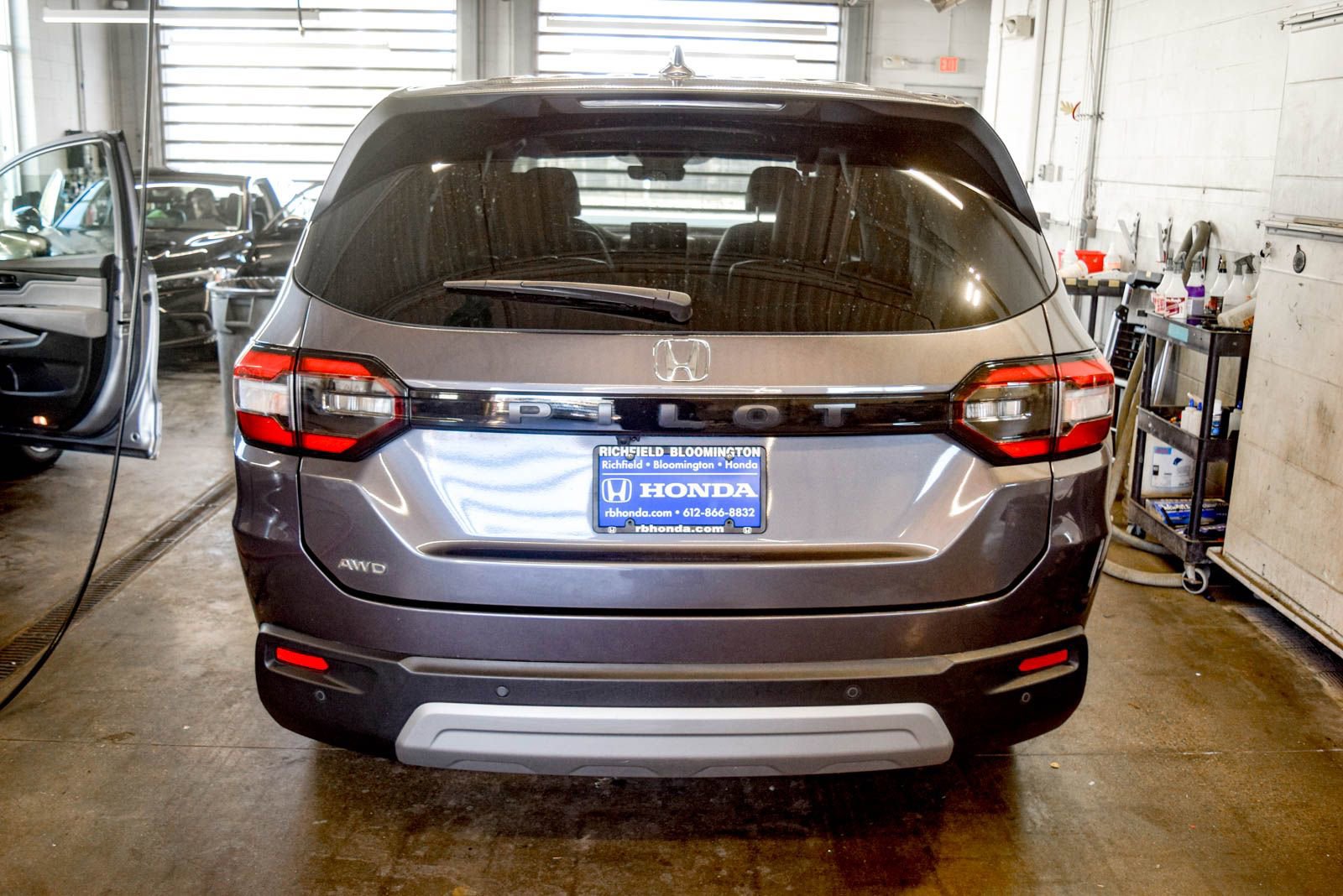 Used 2023 Honda Pilot EX-L image 6