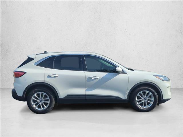 Used 2020 Ford Escape SE FWD image 4
