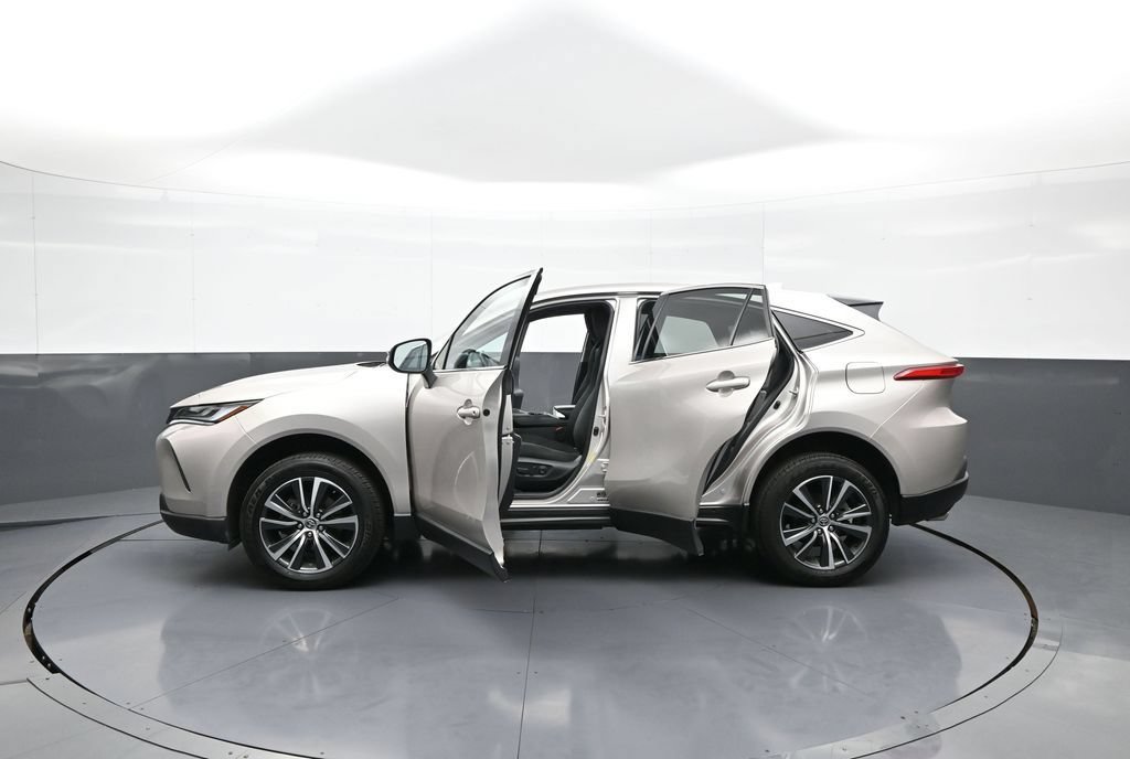 Certified 2024 Toyota Venza LE AWD/4WD image 42