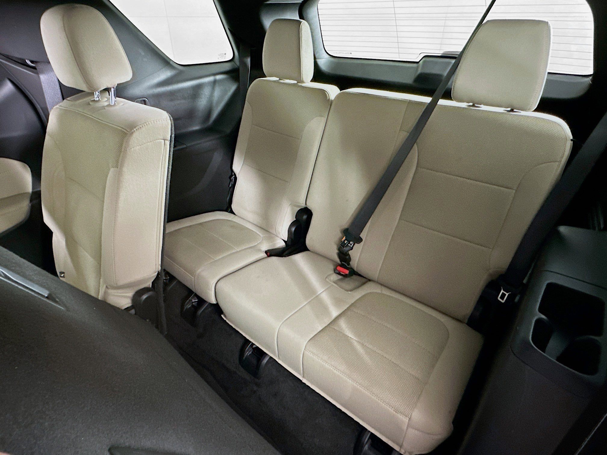 Used 2023 Chevrolet Traverse LS w/ Safety Package image 28