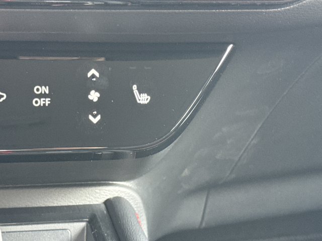 New 2026 Nissan Kicks SR w/ Cold Weather Package FWD image 17