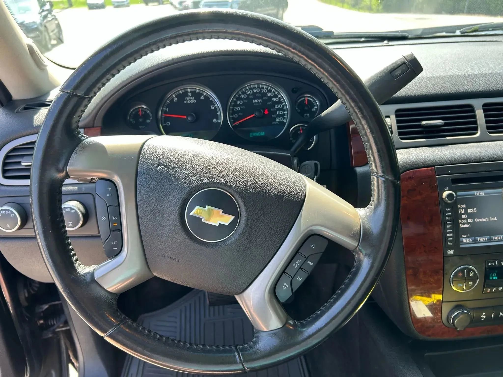 Used 2013 Chevrolet Avalanche LT AWD/4WD image 17