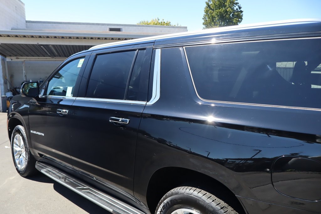 Used 2026 Chevrolet Suburban Premier w/ Sun And Tow Package AWD/4WD image 16