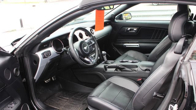 Used 2017 Ford Mustang GT Premium w/ Equipment Group 401A RWD image 17