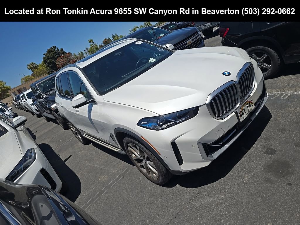 Used 2024 BMW X5 xDrive40i AWD/4WD image 1