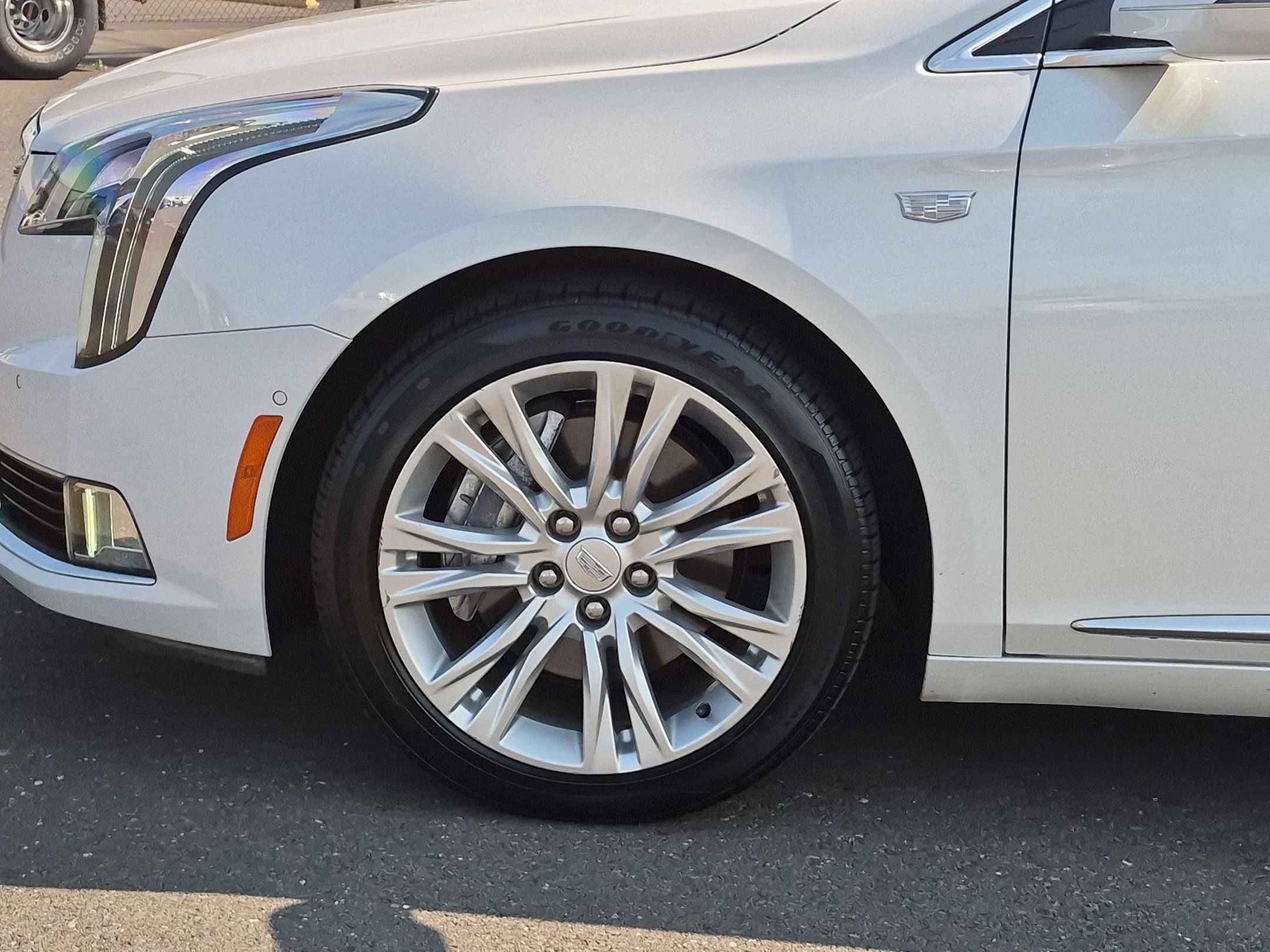 Certified 2018 Cadillac XTS Luxury FWD image 30