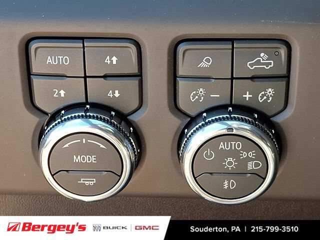 New 2026 GMC Sierra 2500 Denali w/ Denali Reserve Package AWD/4WD image 22