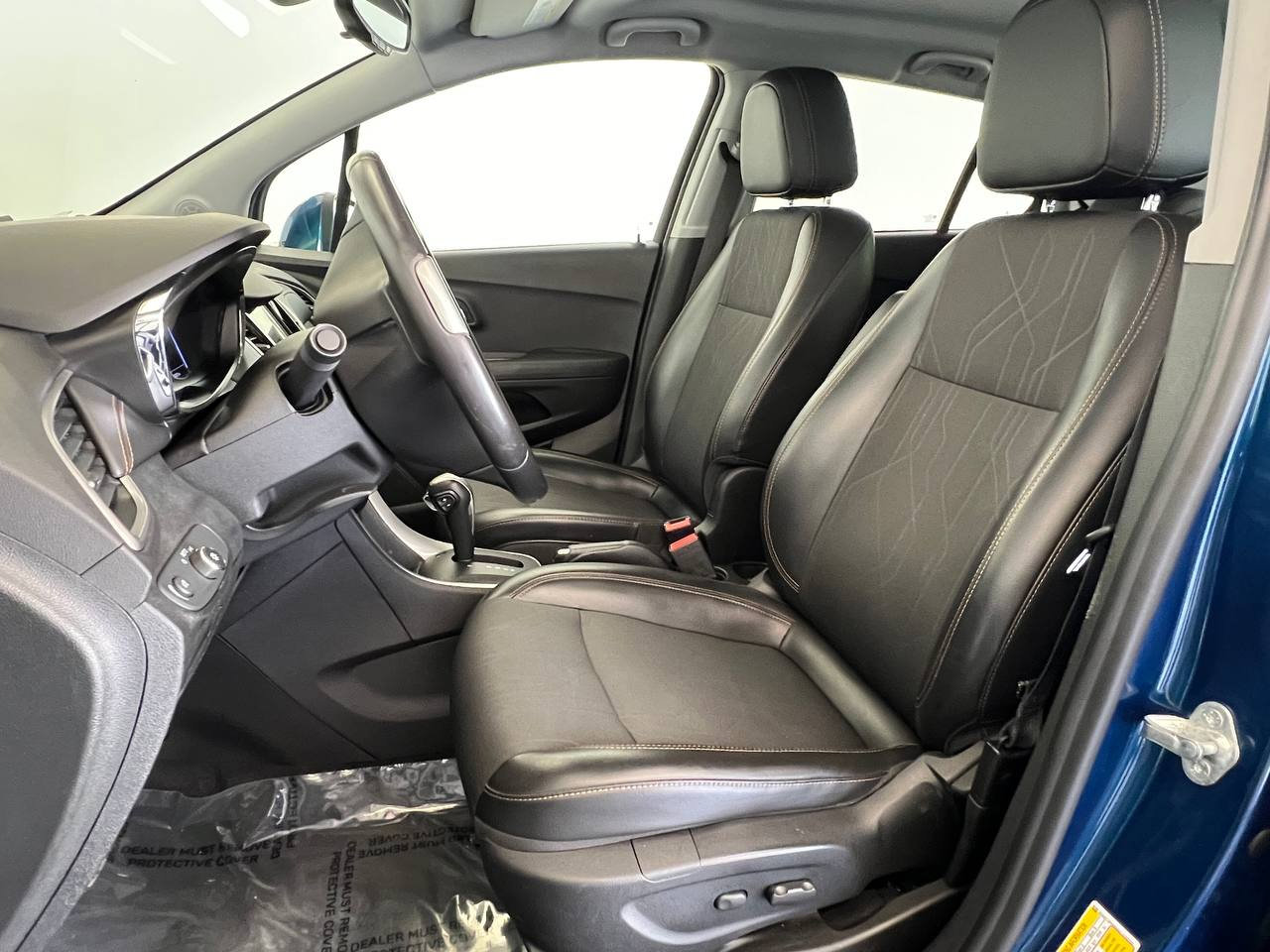 Used 2019 Chevrolet Trax LT w/ LT Convenience Package image 8