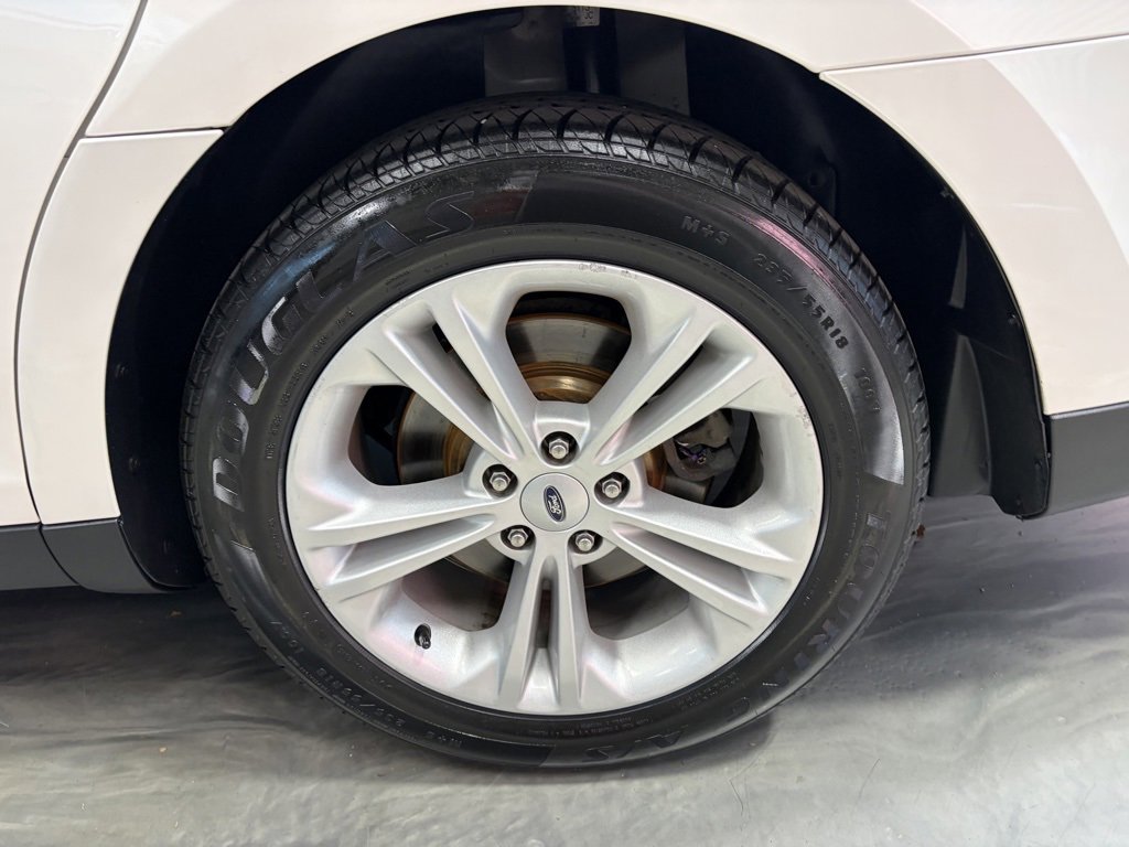 Used 2018 Ford Taurus SEL image 19