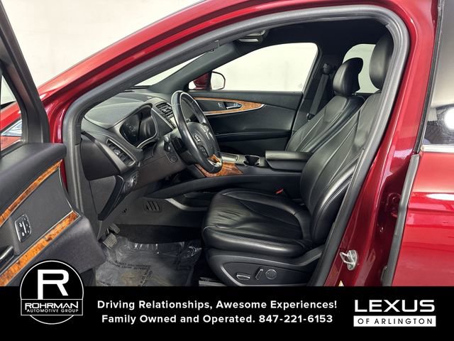 Used 2017 Lincoln MKX Select w/ Select Plus Package image 5