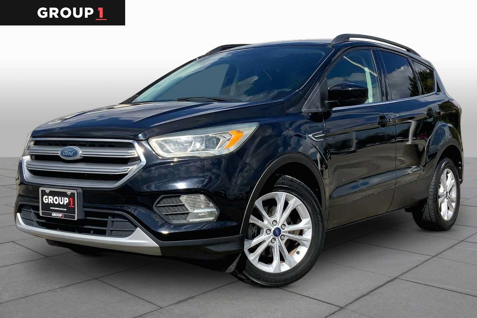 Used 2017 Ford Escape SE w/ Equipment Group 201A