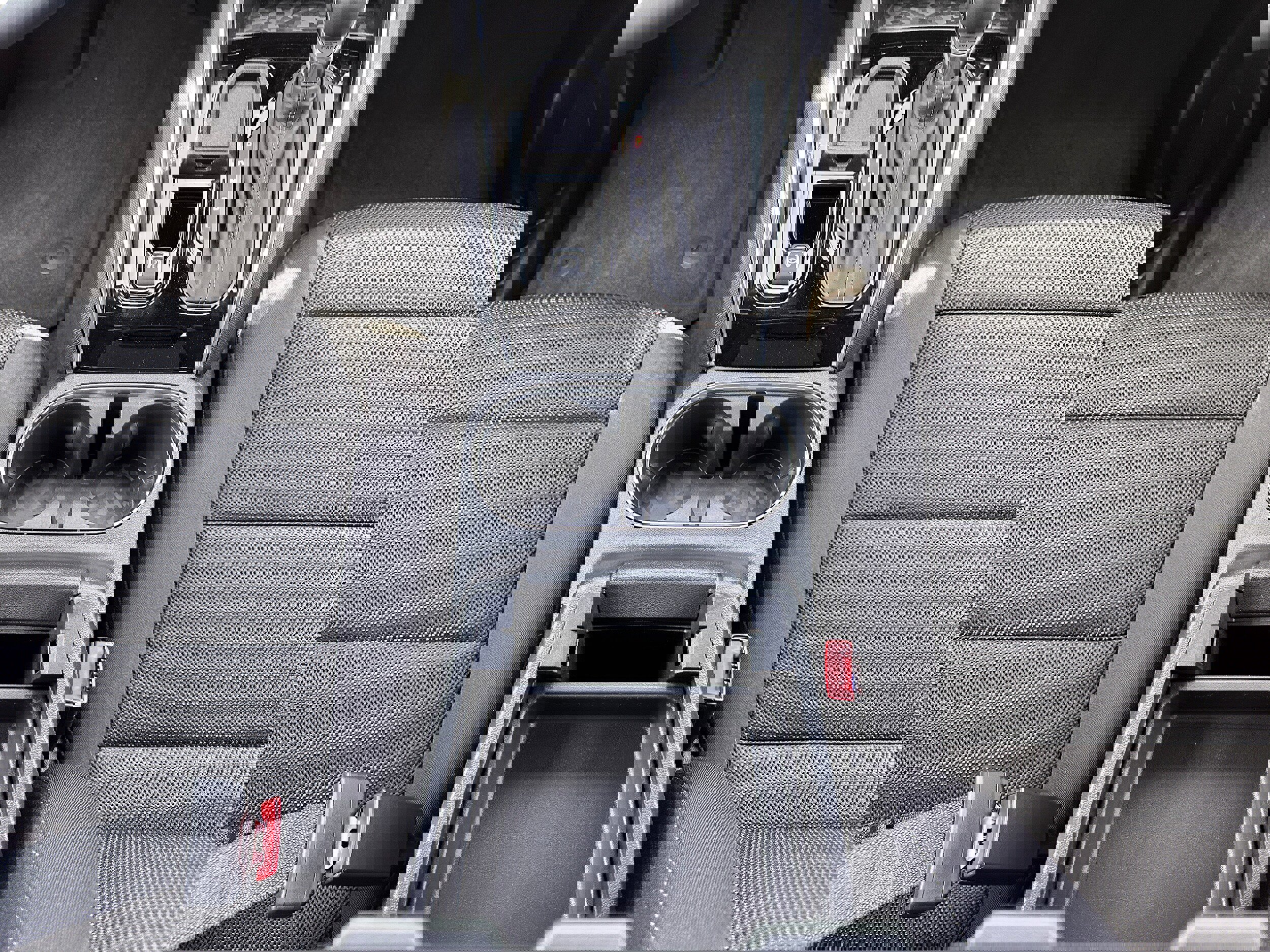 Used 2025 GMC Canyon Elevation w/ Convenience Package image 17