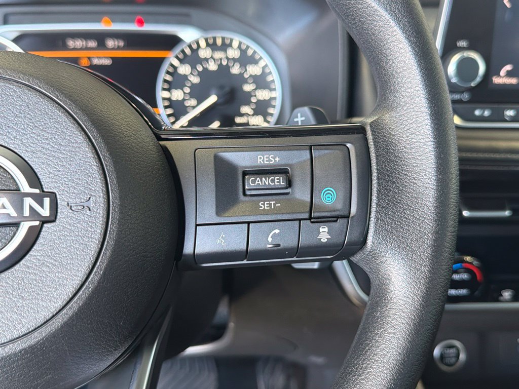 Used 2023 Nissan Rogue SV FWD image 25