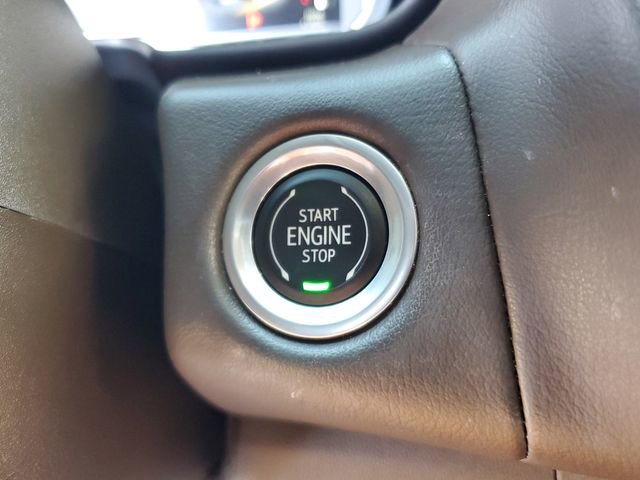 Used 2022 GMC Yukon SLT w/ SLT Premium Package RWD image 24