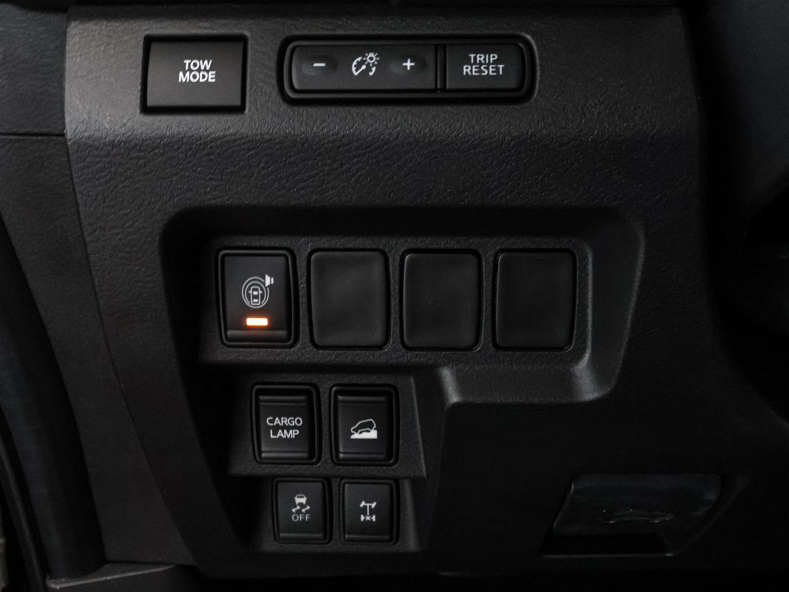 Used 2025 Nissan Frontier PRO-4X AWD/4WD image 29