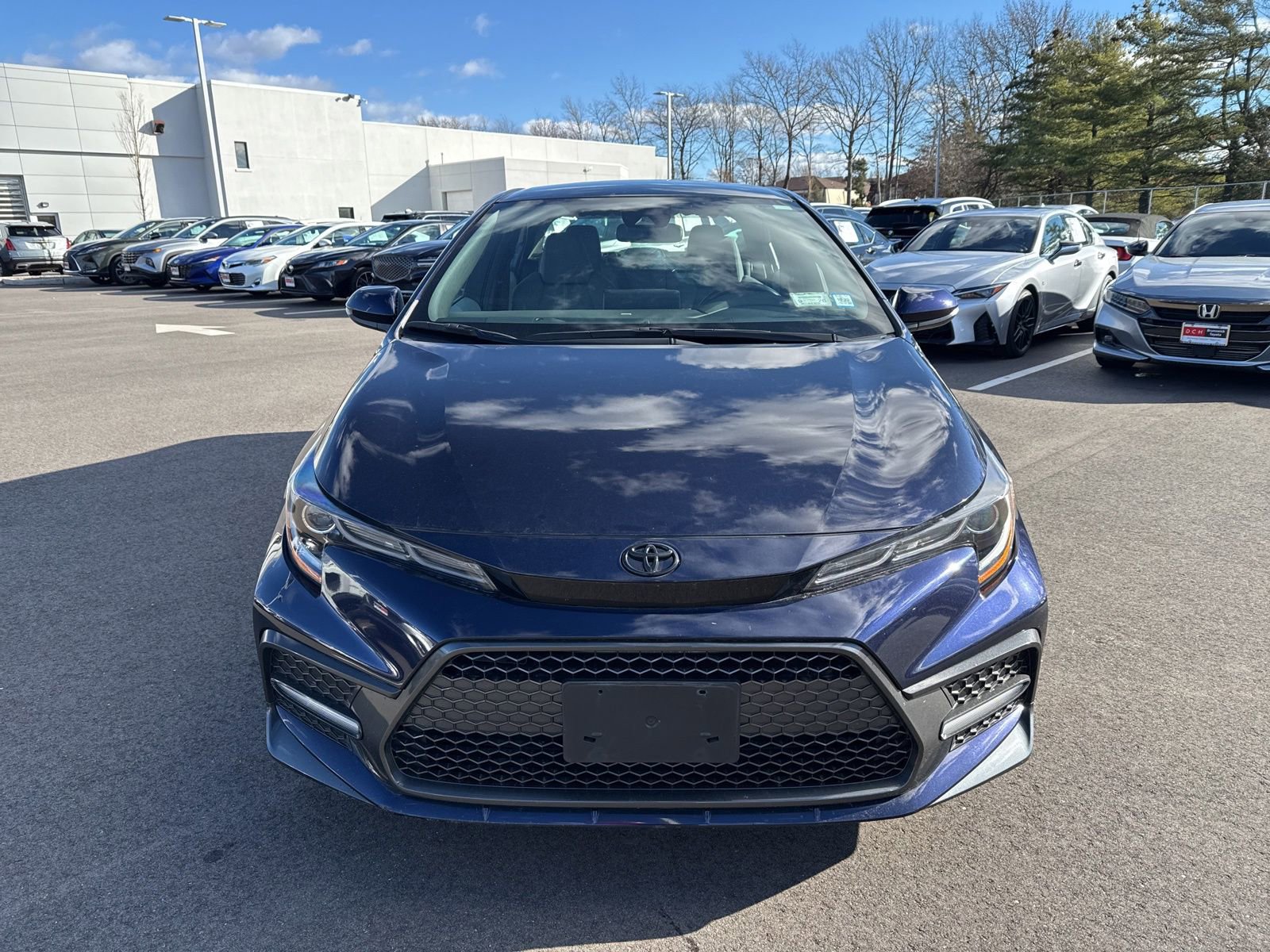 Used 2022 Toyota Corolla SE image 2