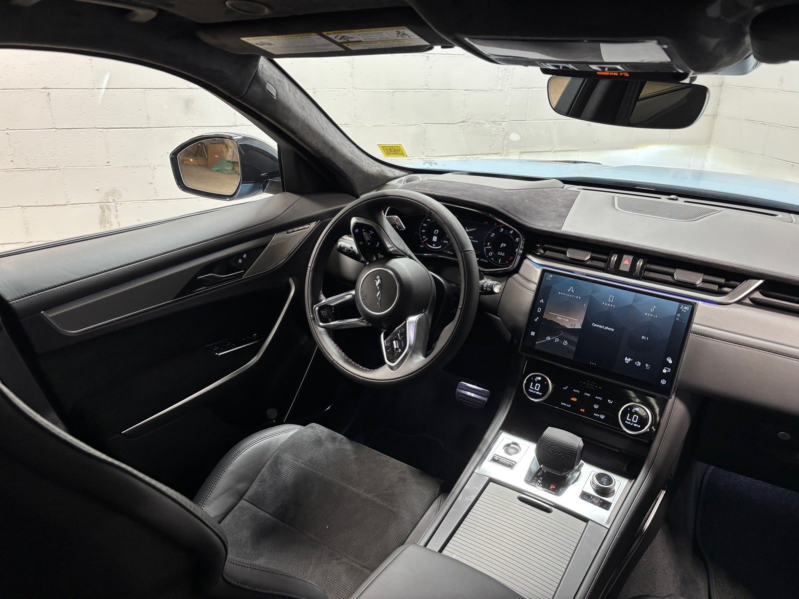 New 2026 Jaguar F-PACE SVR 575 Edition AWD/4WD image 35