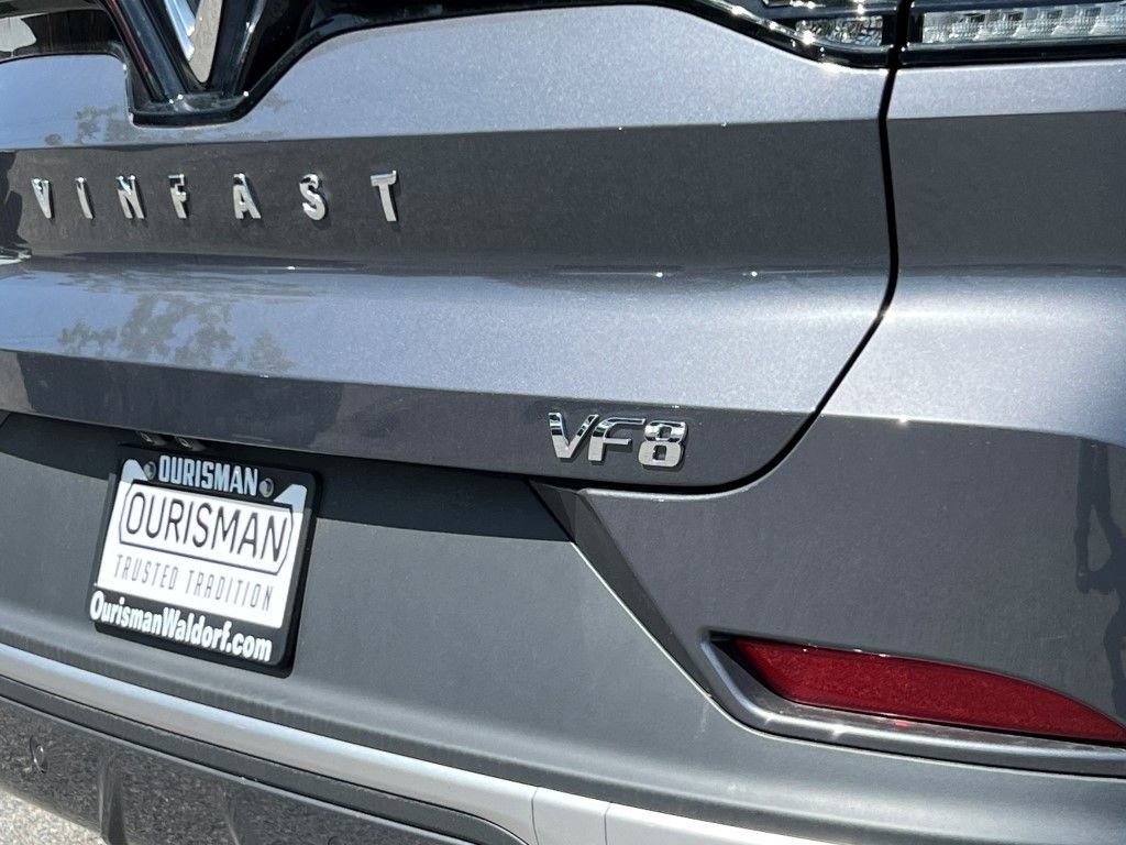 New 2025 VinFast VF 8 Eco image 8