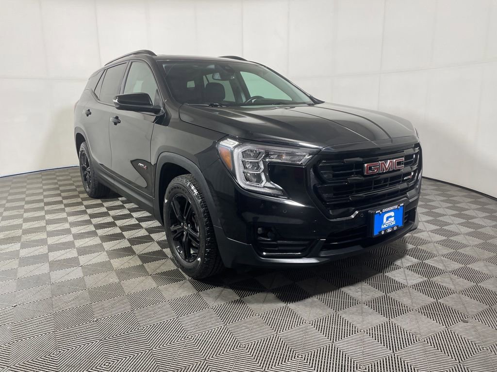 Used 2022 GMC Terrain AT4 w/ Infotainment Package II image 2