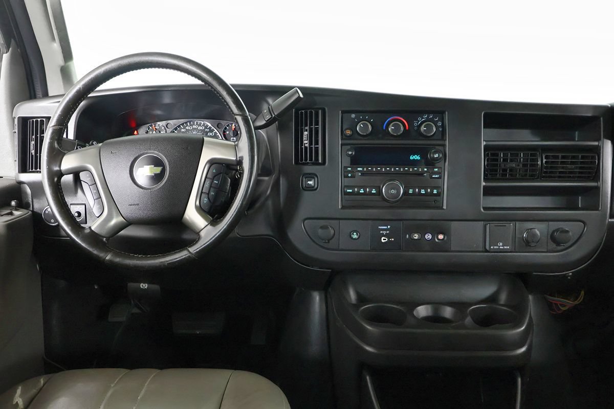 Used 2016 Chevrolet Express 3500 LS RWD image 18