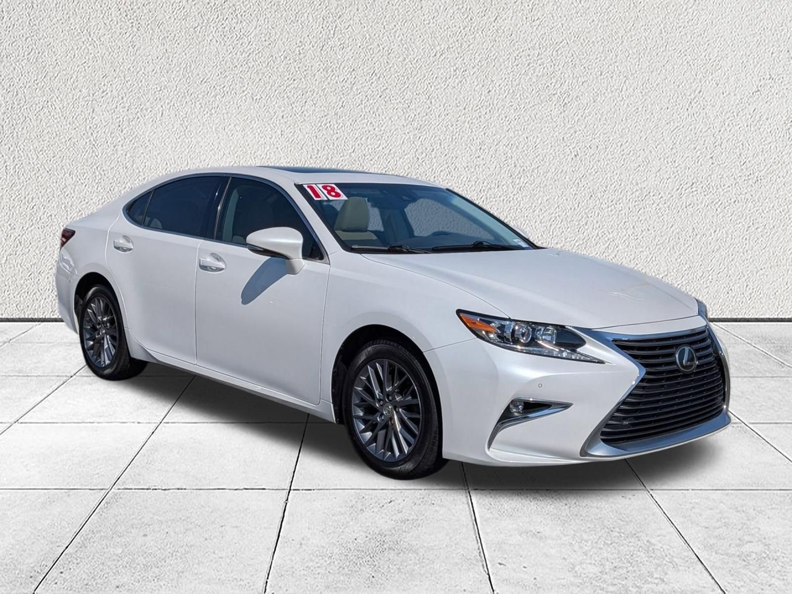 Used 2018 Lexus ES 350 w/ Premier Package image 1