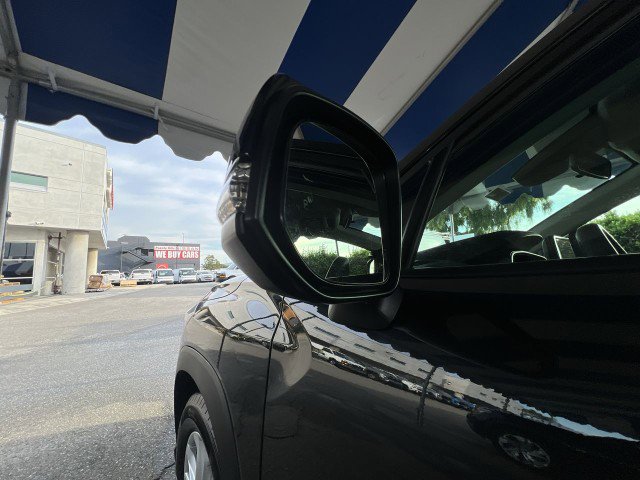 Used 2025 Toyota Corolla Cross LE image 19