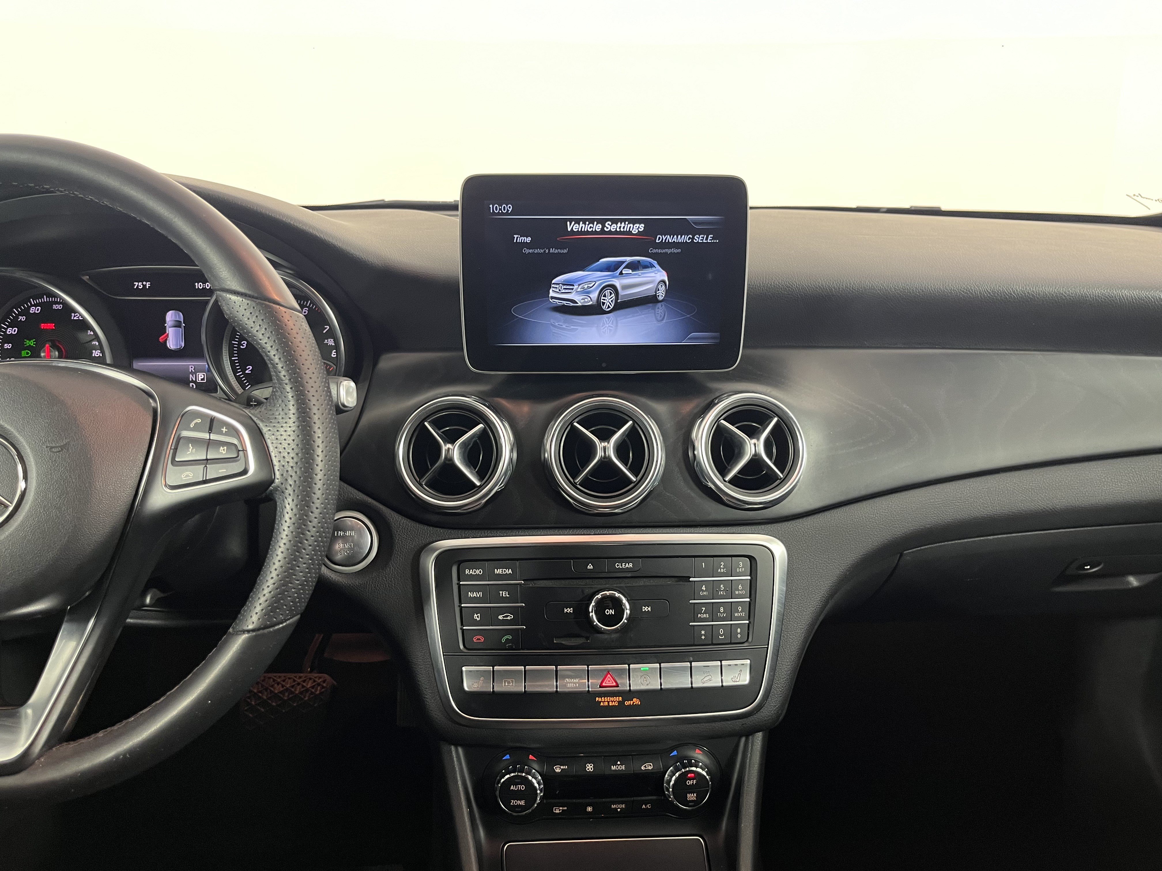 Used 2019 Mercedes-Benz GLA 250 4MATIC image 14