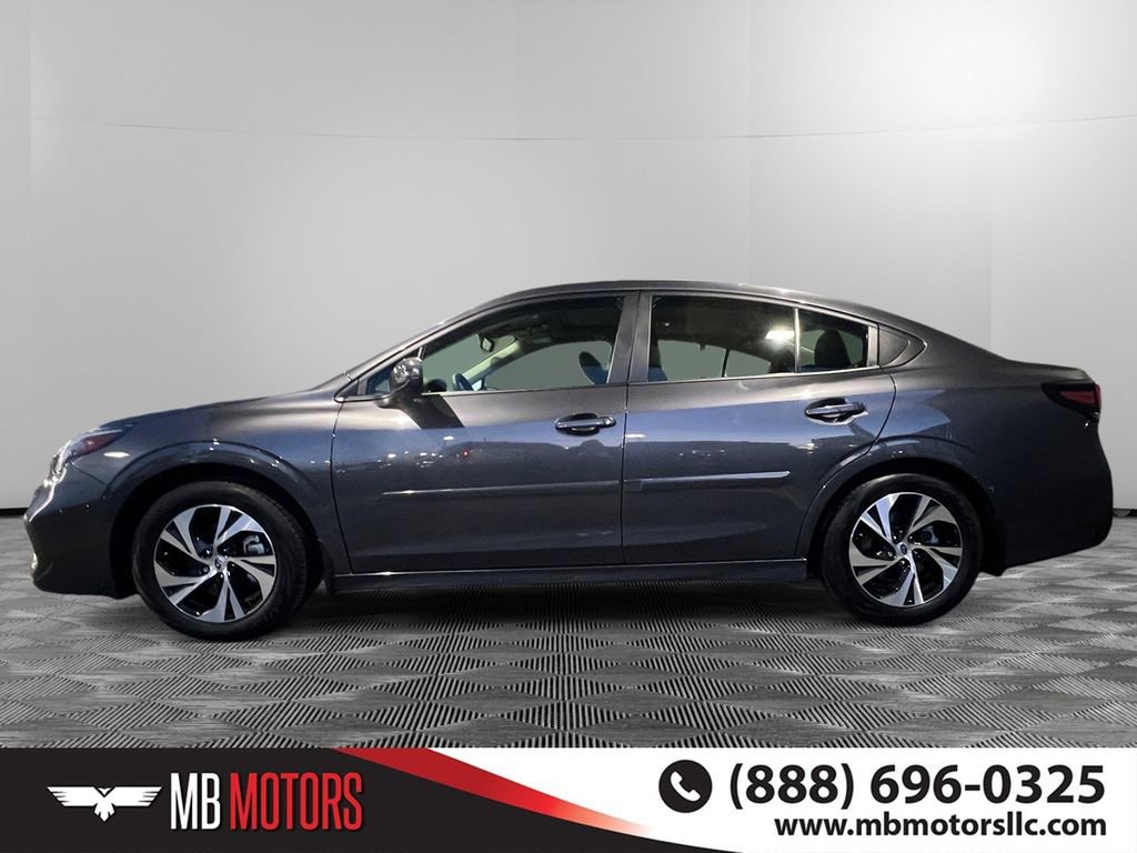 Used 2025 Subaru Legacy Premium image 8
