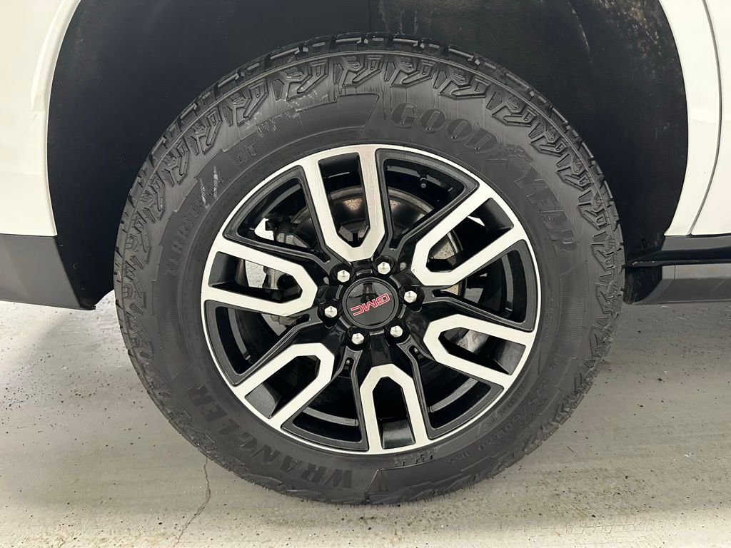 Used 2024 GMC Yukon AT4 w/ AT4 Premium Package image 66